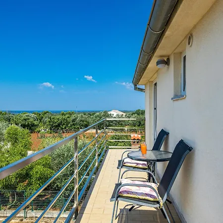 Vito Near Pula - Balcony, Sea View Galižana